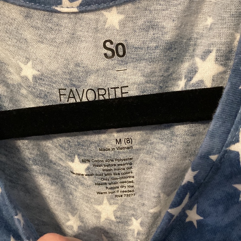 🌖 SO blue short sleeve shirt with stars medium (8) - Picture 3 of 3
